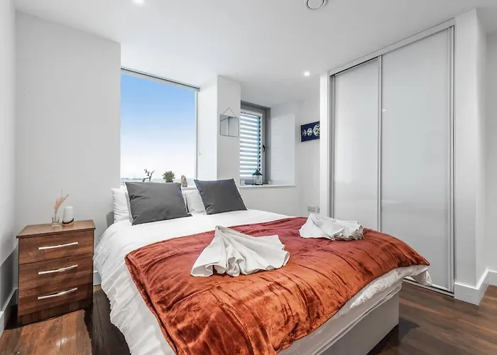 New Apartment 20 Mins From Waterloo London Bp36