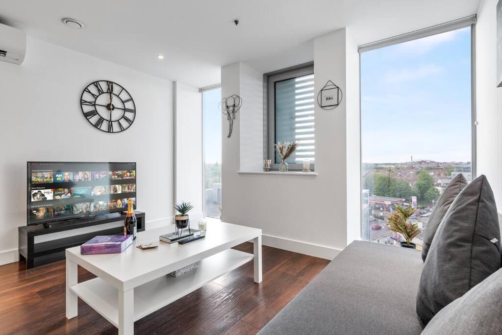 New 20 Mins From Waterloo Bp36 Londen