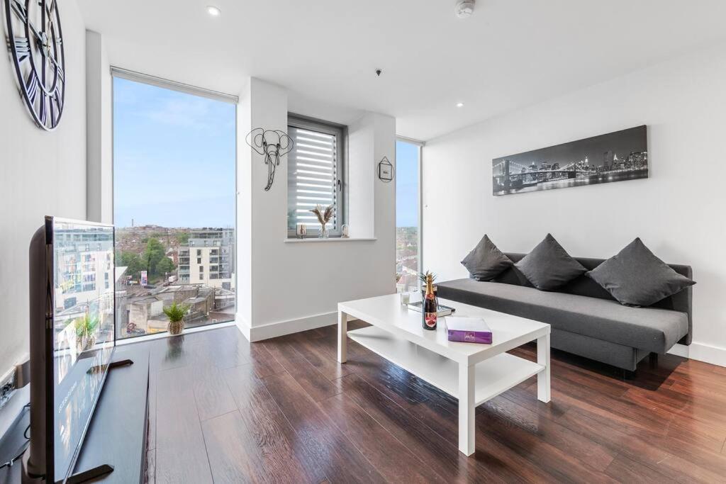 New 20 Mins From Waterloo Bp36 Appartement Londen